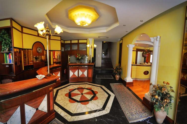 Hotel Regent - In Pieno Centro San Benedetto del Tronto Eksteriør billede