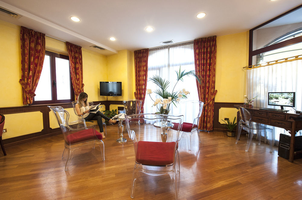 Hotel Regent - In Pieno Centro San Benedetto del Tronto Eksteriør billede