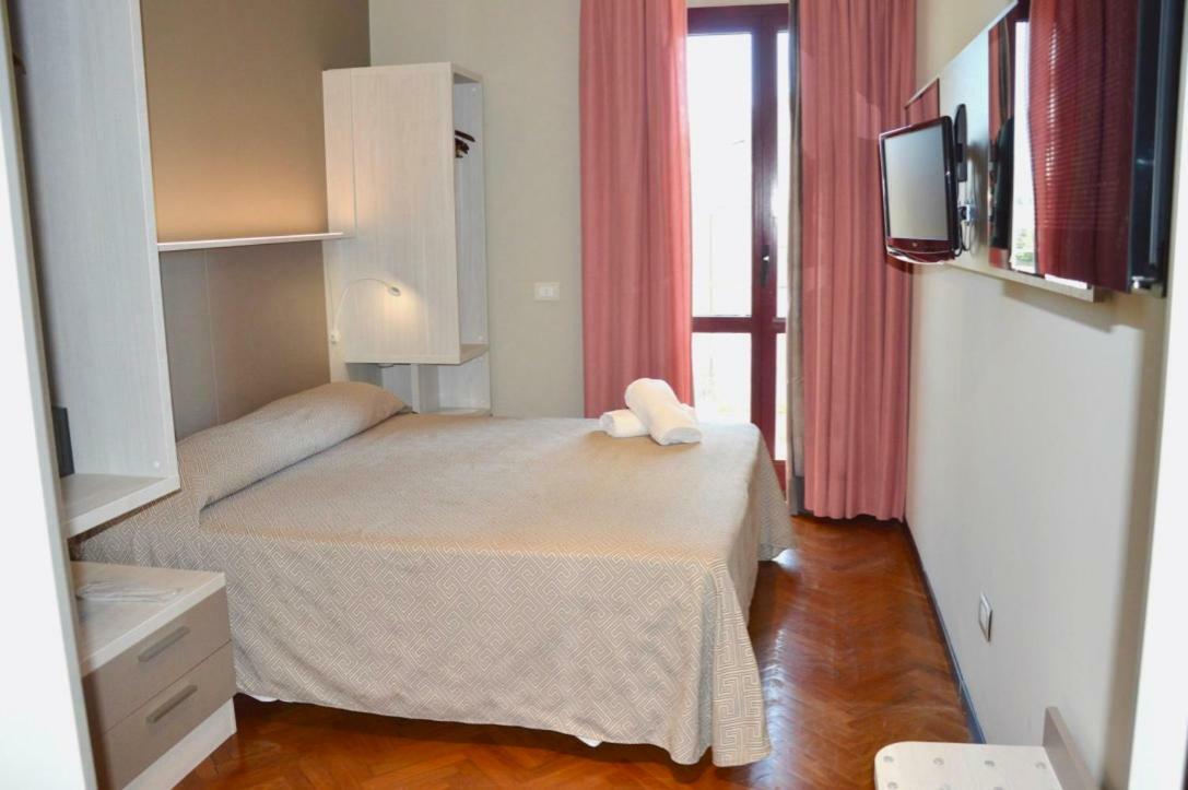 Hotel Regent - In Pieno Centro San Benedetto del Tronto Eksteriør billede